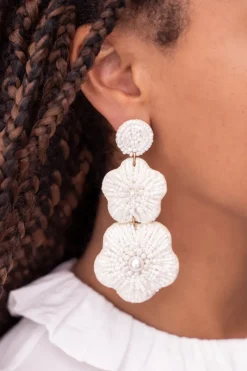 My Jewellery Island Boucles D'oreilles Avec Fleurs Blanches Et Perles Clearance