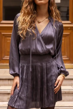 My Jewellery Robe Grise Plissée Satinée Argenté/Gris/Gris foncé Clearance