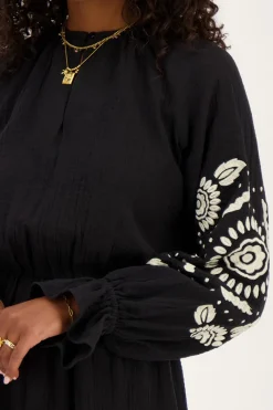 My Jewellery Robe e Avec Broderie Blanche Noir Sale