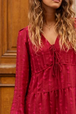 My Jewellery Robe Rouge à Manches Longues Avec Surpiqûres Sur Le Devant Outlet