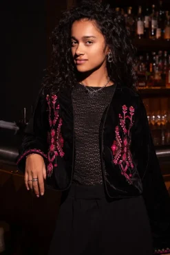My Jewellery Veste En Velours Noir Avec Broderie Rose Best